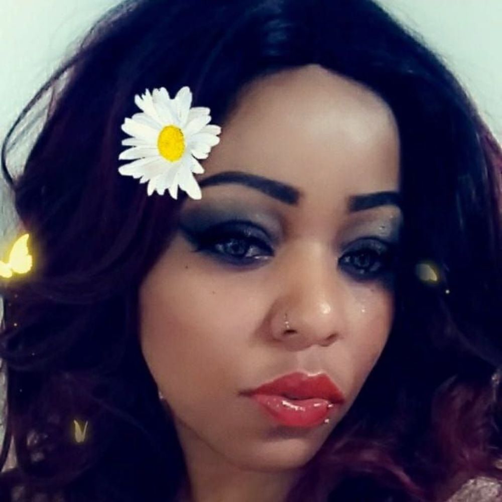 Meet your Posher, Lynette